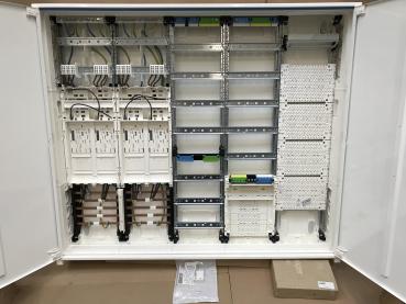 Hager Zählerschrank 4x eHZ Zählerfeld + 1x Verteilerfeld 7-reihig + 1x Verteilerfeld 5-reihig 1100mm mit APZ-Raum + 1x Multimediafeld 1-reihig ZB35S (inkl. Datenschnittstelle und RJ45-Buchse)